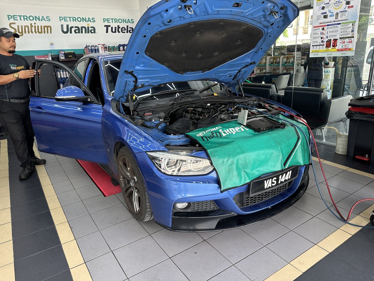 Galeri Autohaus – Puncak Jalil 2, PETRONAS AutoExpert
