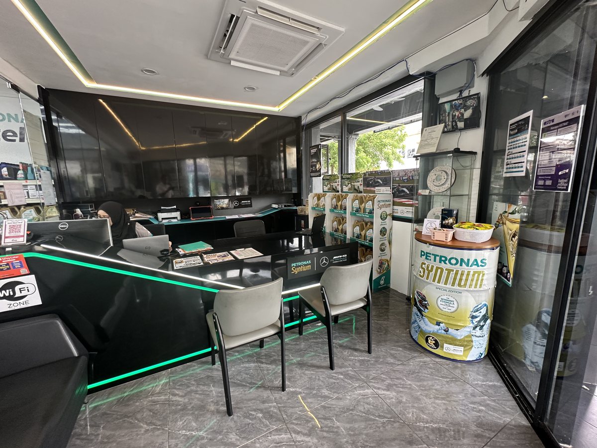 Galeri Autohaus – Puncak Jalil 2, PETRONAS AutoExpert