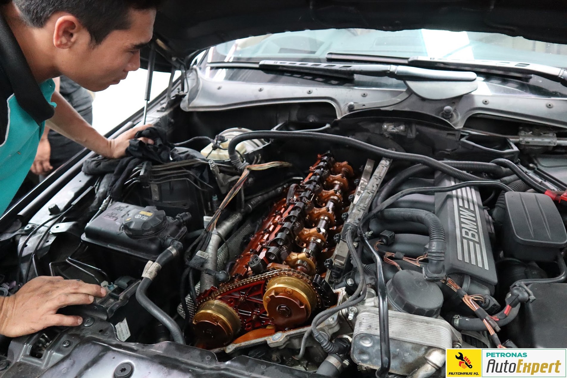 Galeri Autohaus – Shah Alam Seksyen 15, PETRONAS AutoExpert
