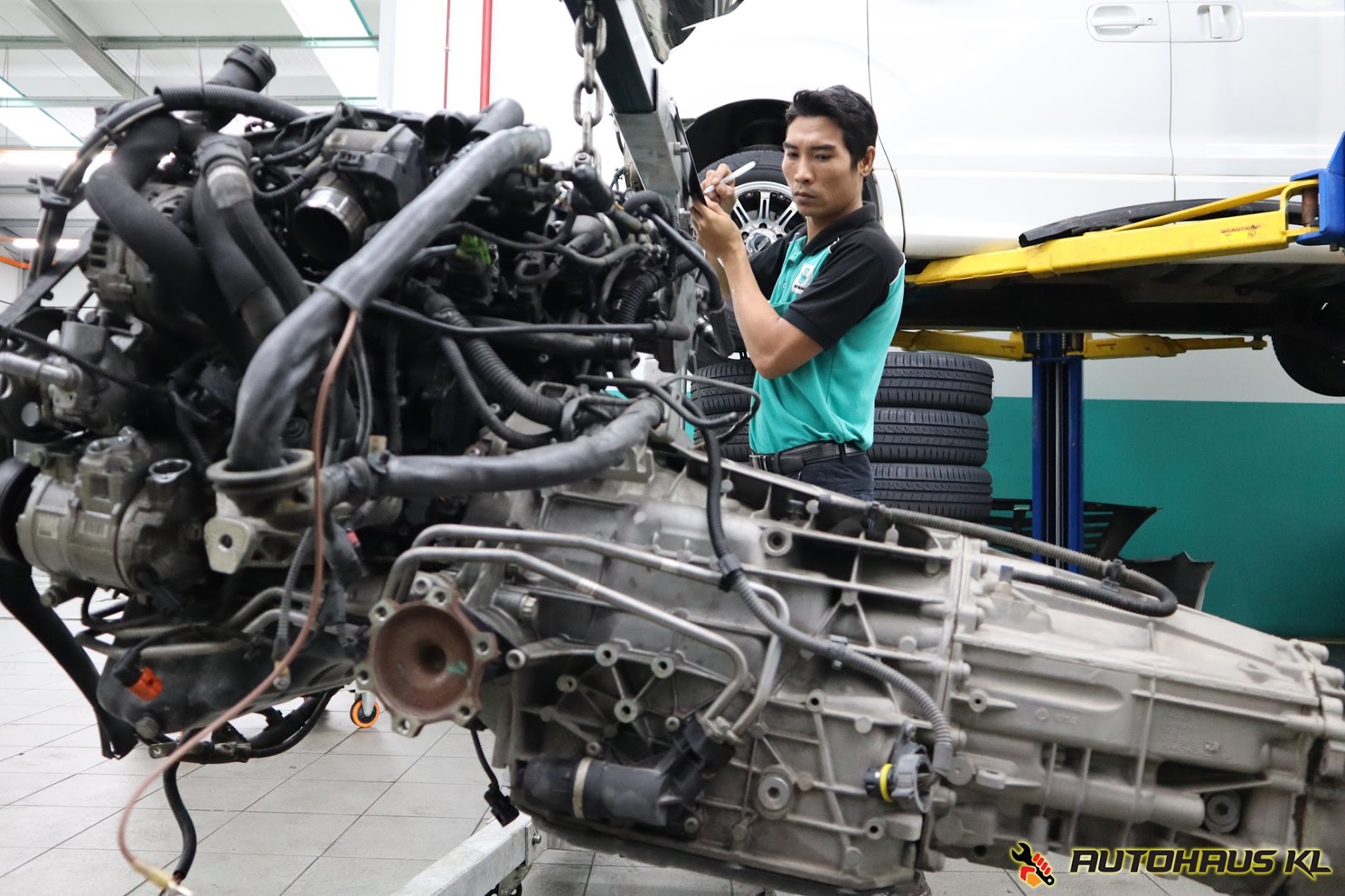 Galeri Autohaus – Shah Alam Seksyen 15, PETRONAS AutoExpert