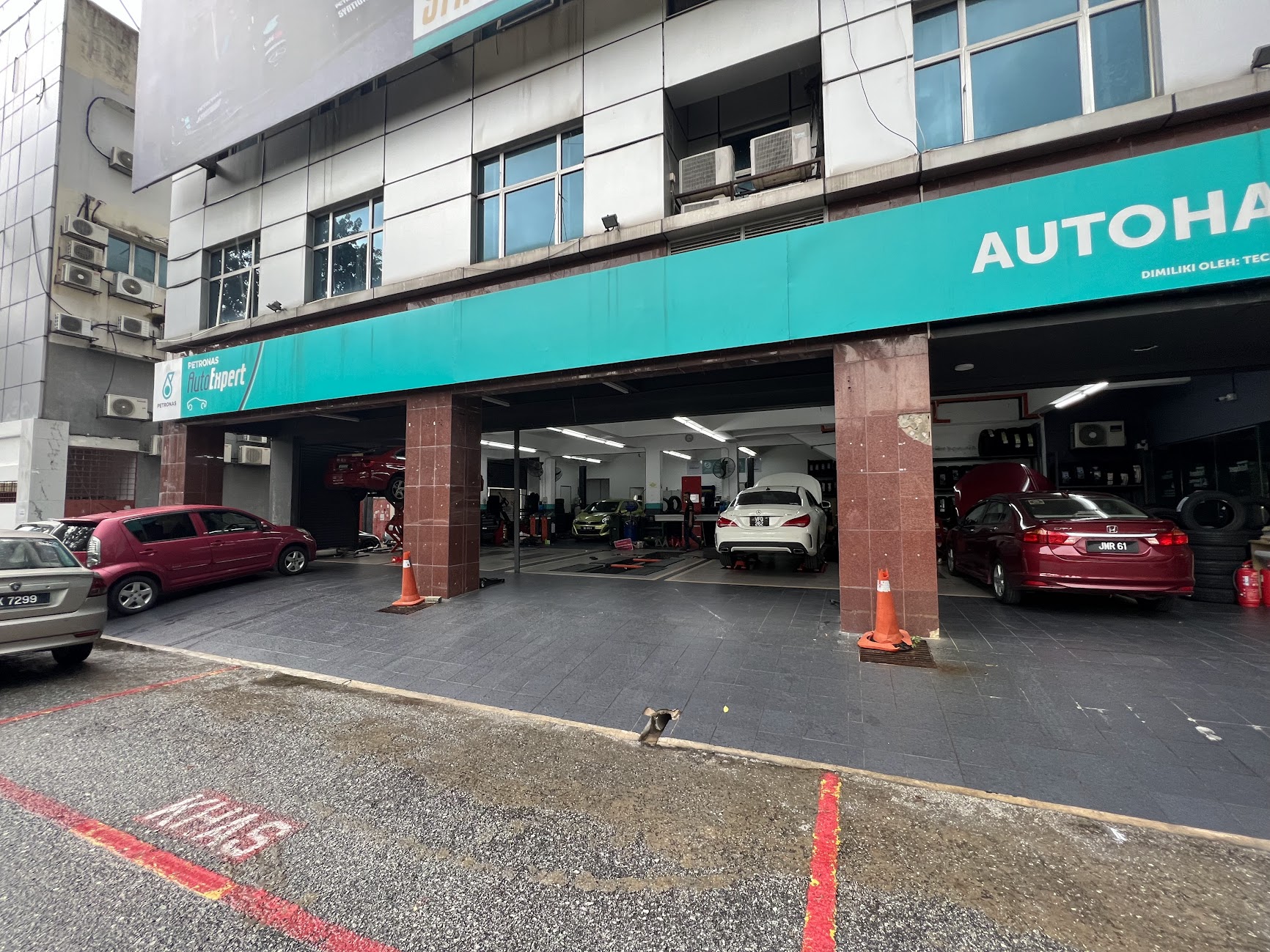 Galeri Autohaus – Wangsa Maju 2, PETRONAS AutoExpert