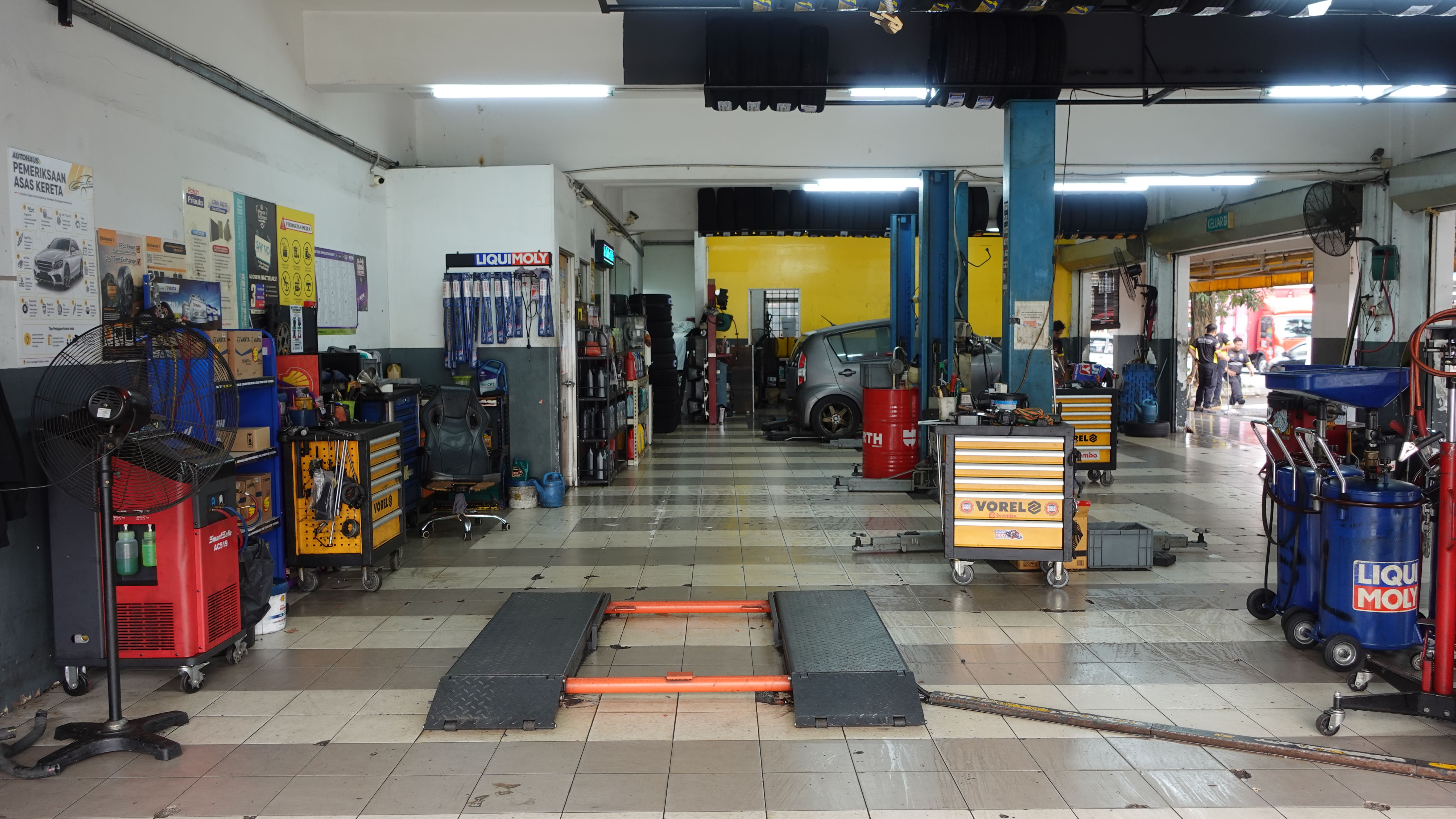 Galeri Autohaus – Puncak Jalil 1, Shell Autopro+