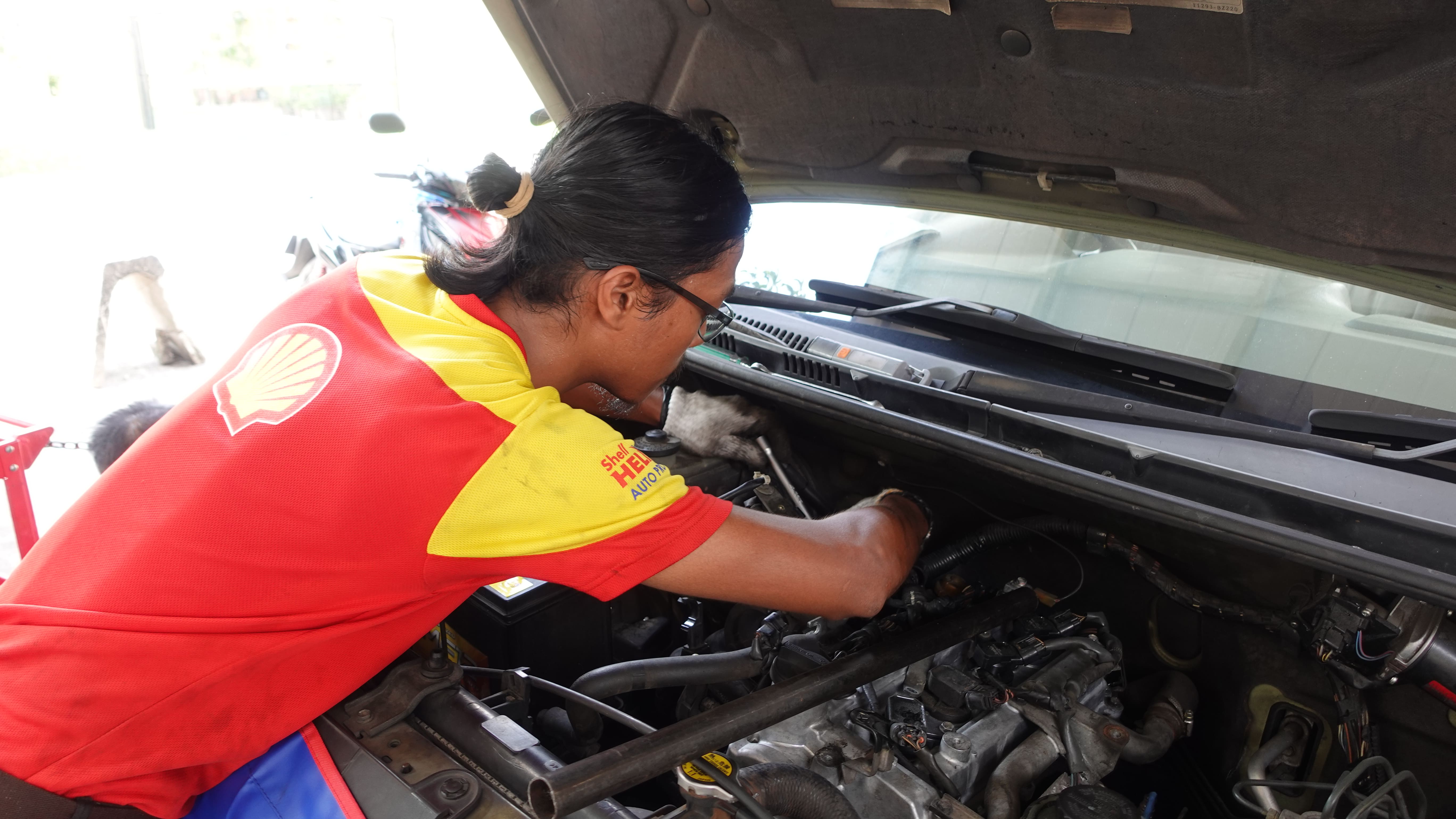 Galeri Autohaus – Taman Seraya, Shell Lubebay