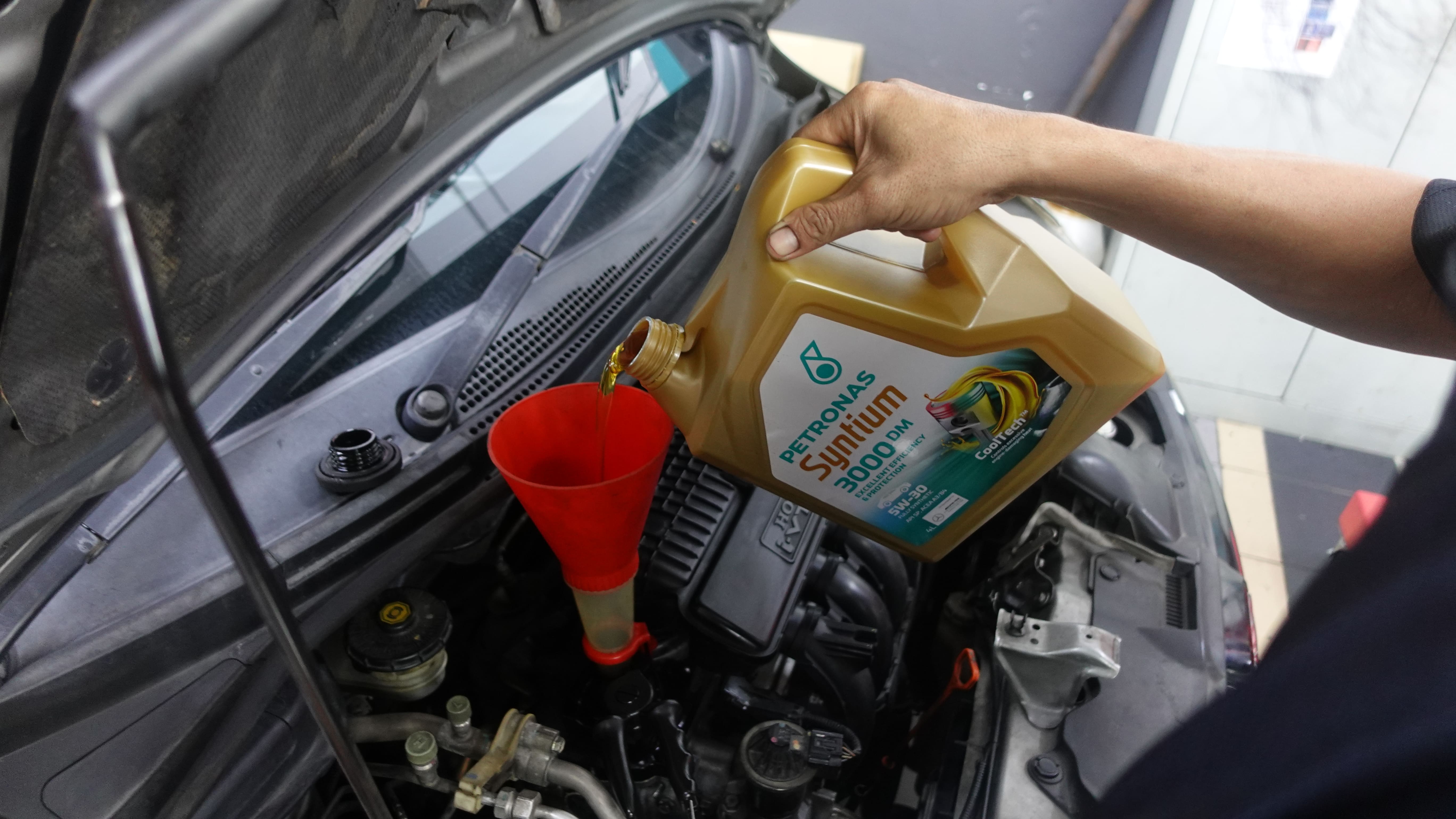 Galeri Autohaus – Puncak Jalil 2, PETRONAS AutoExpert