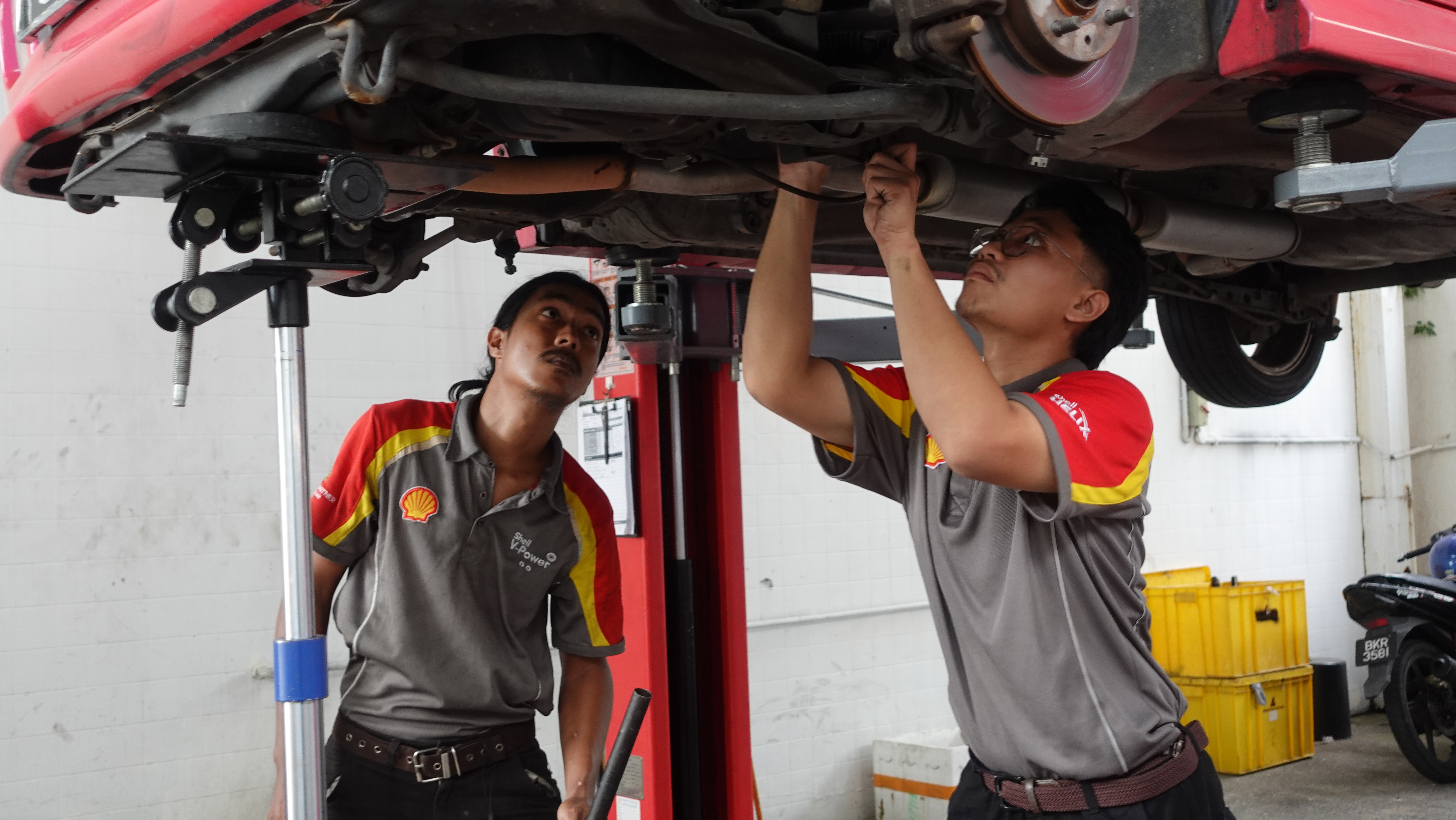 Galeri Autohaus – Taman Seraya, Shell Lubebay